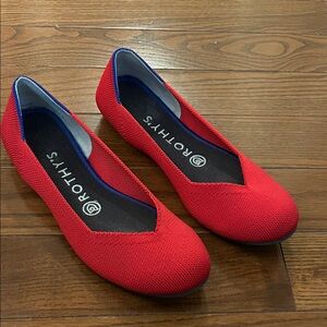 Rothy’s The Flat vibrant red